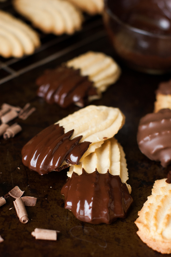 Chocolate Dipped Italian Butter Cookies - The Kitchen McCabe