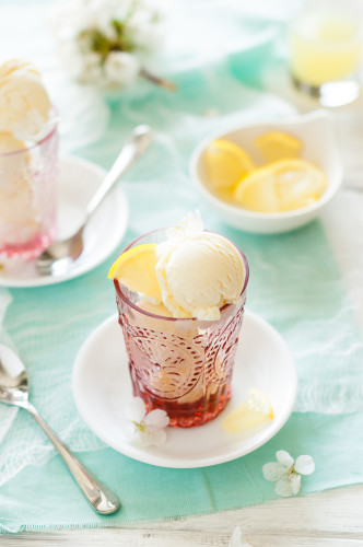 Fresh Lemon Ice Cream | thekitchenmccabe.com